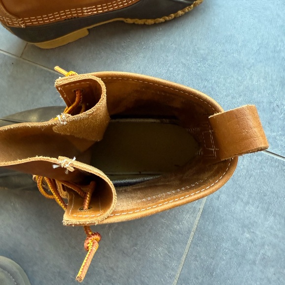 LL Bean women’s duck boots, size 9. Brown. Not lined. - Picture 3 of 4